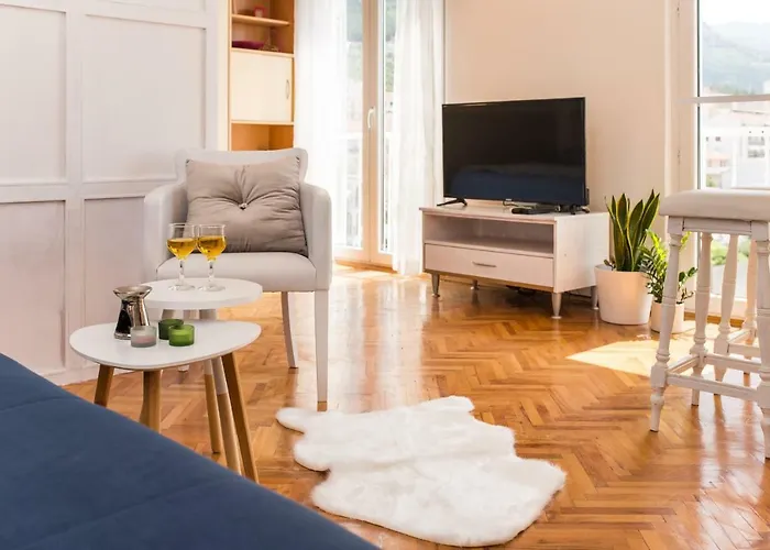 Апартаменты Marivan Centar&beach