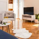 Apartment Marivan Centar&beach