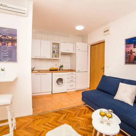 Marivan Centar&beach Διαμέρισμα
